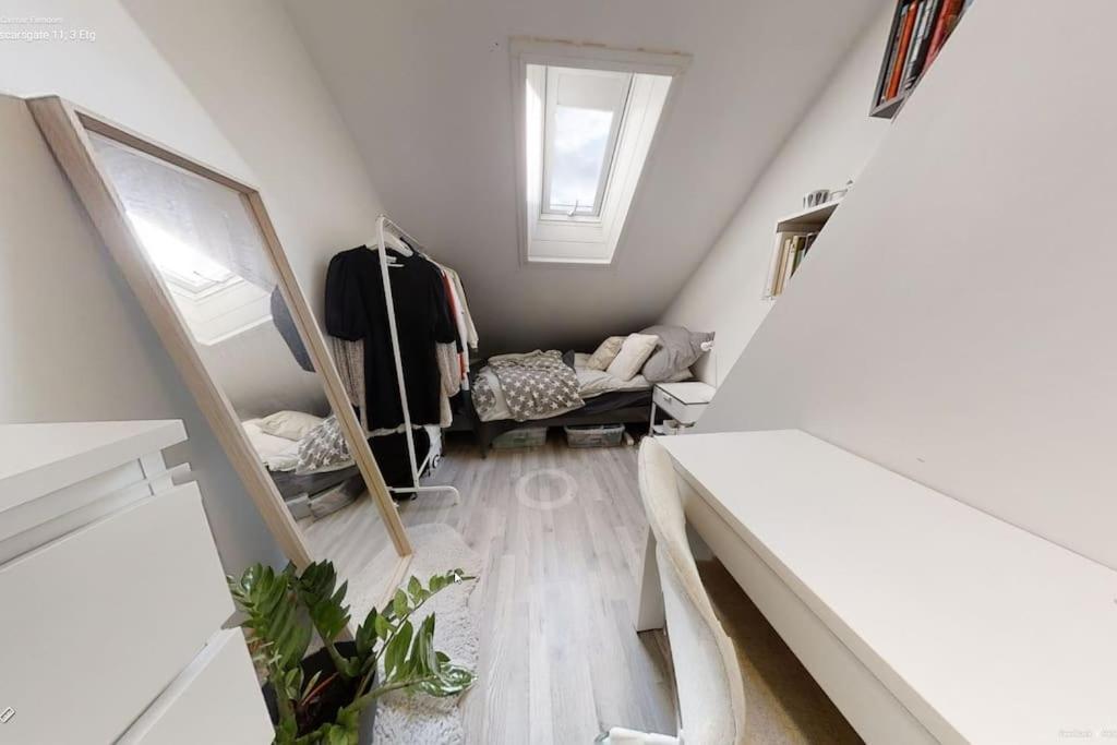 Spacious, 1 Minute From Bryggen! ベルゲン エクステリア 写真